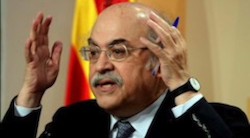 <p>Catalu&Atilde;&plusmn;a desaf&Atilde;&shy;a a Rajoy con su d&Atilde;&copy;ficit p&Atilde;&ordm;blico</p>

