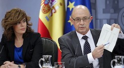 <p>El dato del d&Atilde;&copy;ficit se come a Urdangar&Atilde;&shy;n y Garz&Atilde;&sup3;n</p>

