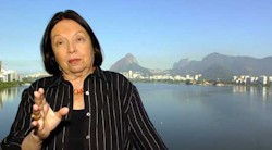 <p>La escritora brasile&Atilde;&plusmn;a N&Atilde;&copy;lida Pi&Atilde;&plusmn;&Atilde;&sup3;n dona su biblioteca al Instituto Cervantes</p>
