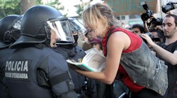 <p>Est&Atilde;&iexcl;n indignados pero, &Acirc;&iquest;qu&Atilde;&copy; proponen?</p>
