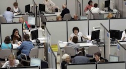 <p>Trabajamos m&Atilde;&iexcl;s horas, rendimos menos</p>
