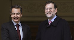 <p>Zapatero y Rajoy cierran el traspaso de poderes</p>
