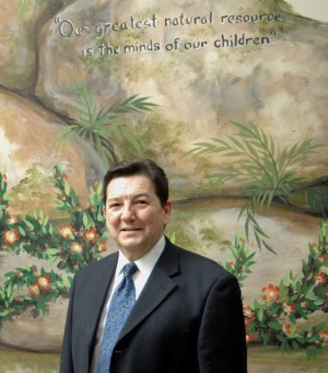 El doctor Agust�n Legido, autor de la Gu�a Clinical Pedriatric Neurosciences for Primary Care.