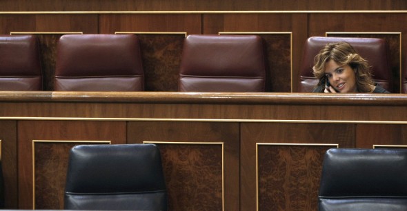 Con los jefes ausentes, la mitad de los diputados hace pellas