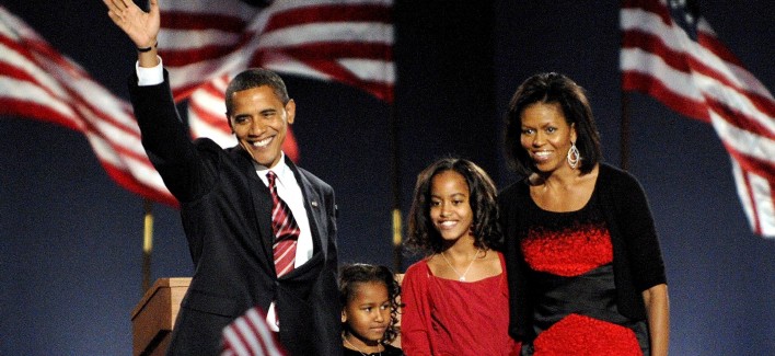 Obama con su mujer e hijas