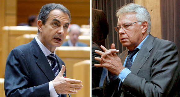 El presidente del Gobierno, José Luis Rodríguez Zapatero, y el ex jefe del Ejecutivo Felipe González