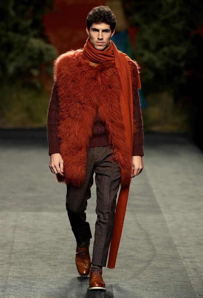 Desfile de Miguel Marinero