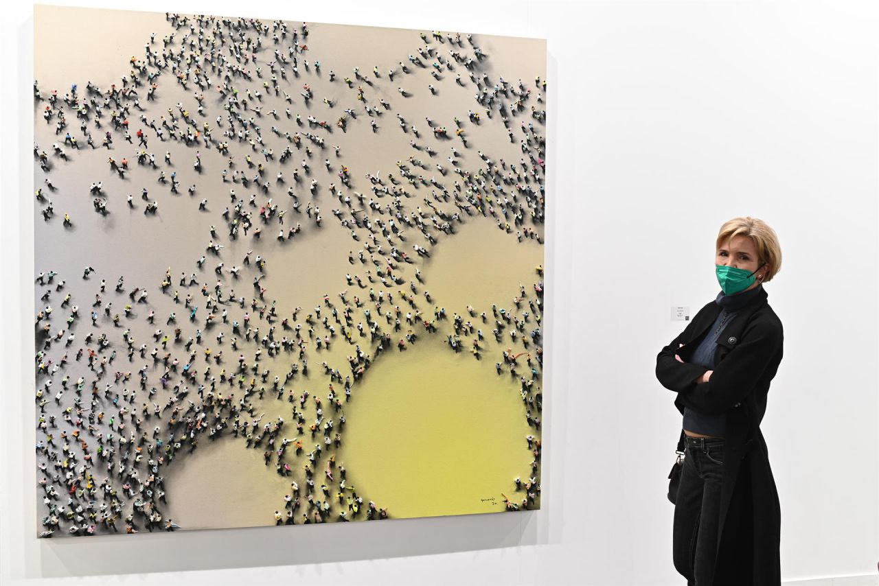 Obra del artista Juan Genovés .