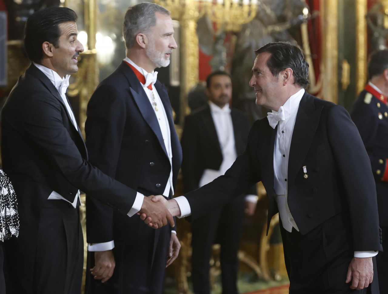 El presidente de la CEOE, durante el besamanos.