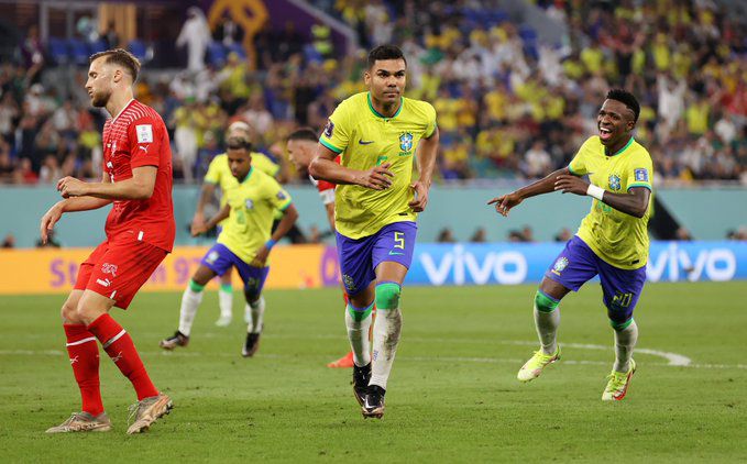 Casemiro firmó un golazo que lanzó a Brasil contra Suiza