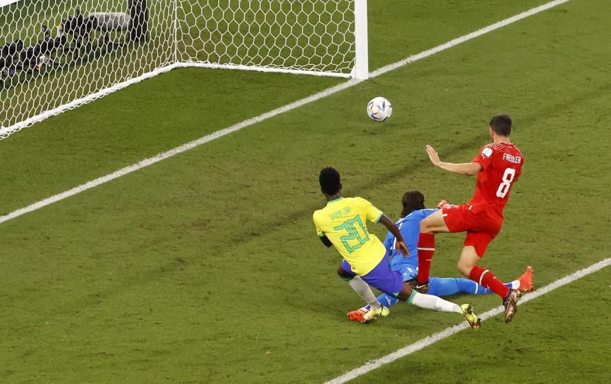 Vinicius marcó su primer gol en un Mundial... pero fue anulado 