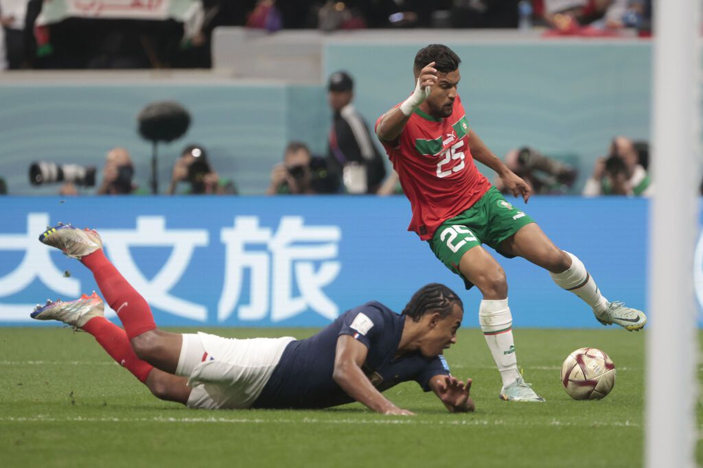 Los africanos apretaron en la segunda parte y pusieron en problemas a la defensa francesa