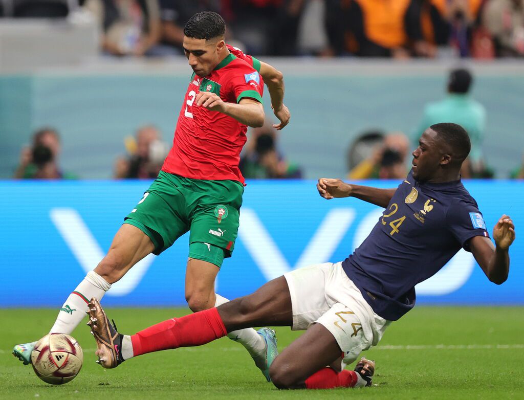 Konaté saltó a la titularidad gala y lució frente a Marruecos