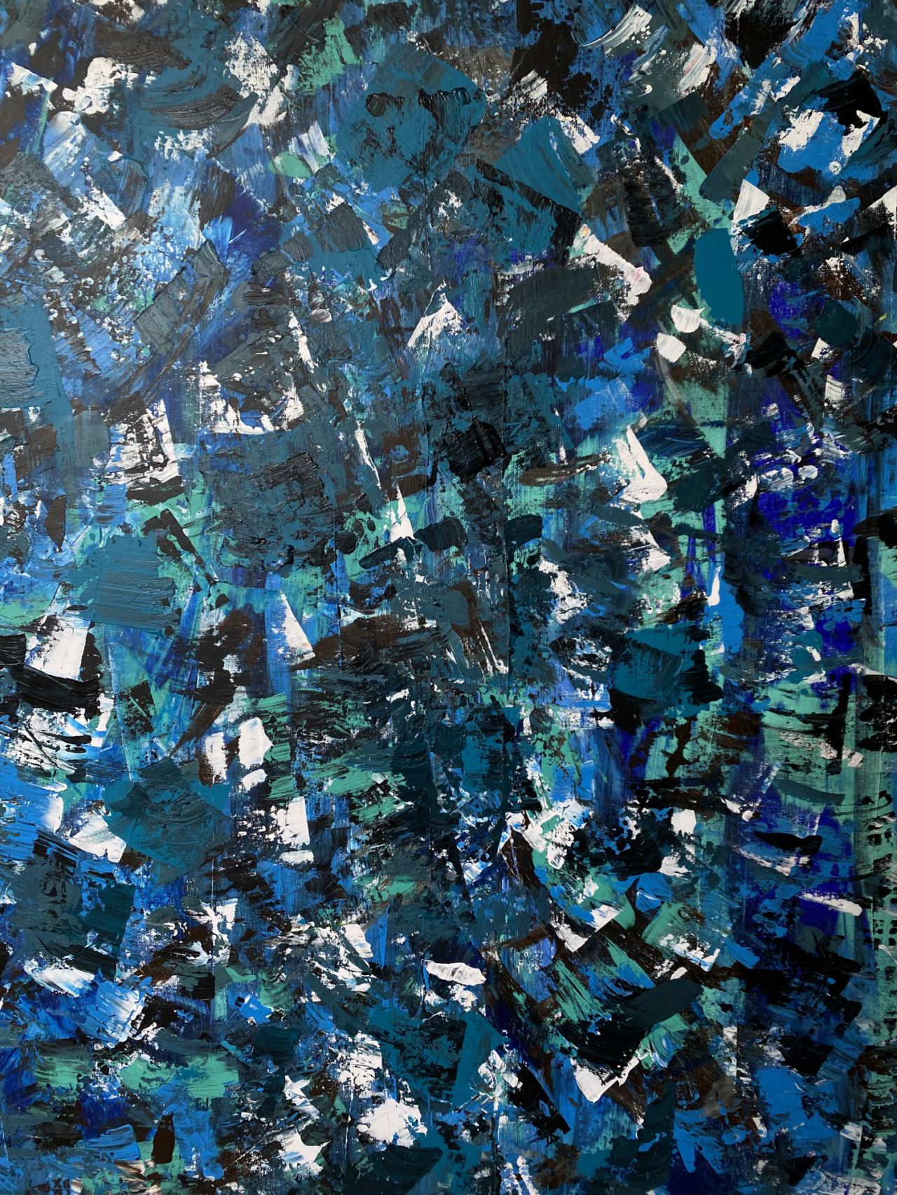 La materia es esa ave que es un símbolo de lo que uno es, intentando descubrir qué coño está haciendo aquí. Y de donde escapa pero siempre vuelve es algo así como la antimateria, que es una misma versión de nosotros mismos pero en diferente estado. Algo así como mirarse el espejo pero para atrás.