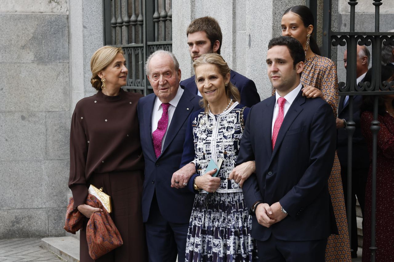 El Rey Juan Carlos, Infanta Elena, Infanta Cristina, Juan Urdangarín, Victoria Federica Marichalar y Froilán Marichalar
