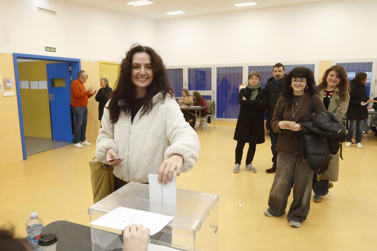 La candidata de IU a la Presidencia de Aragón, Marta Abengochea.