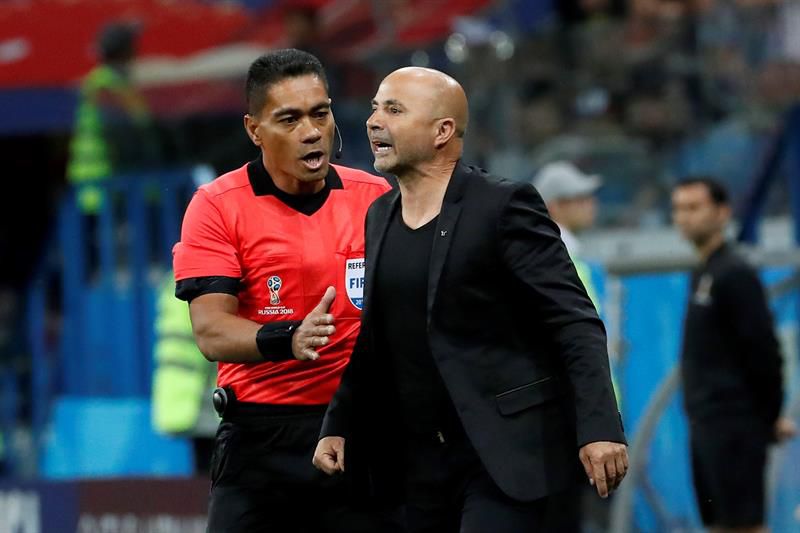 Sampaoli perdió los nervios en la derrota de Argentina