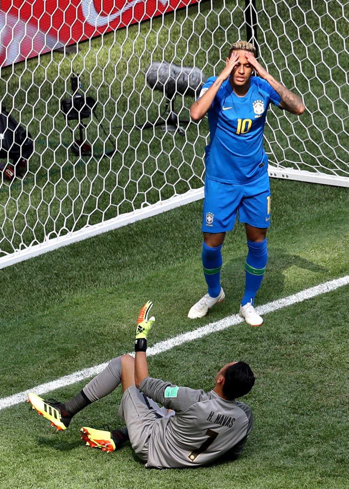 El meta 'tico' y la mala puntería se aliaron para desespero carioca