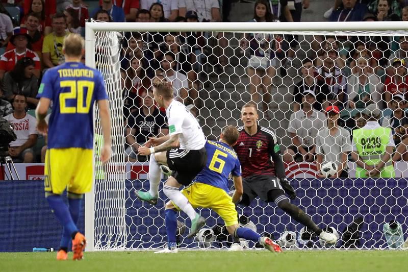 El tanto suertudo de Kroos en la reanudación abrió las opciones de la remontada
