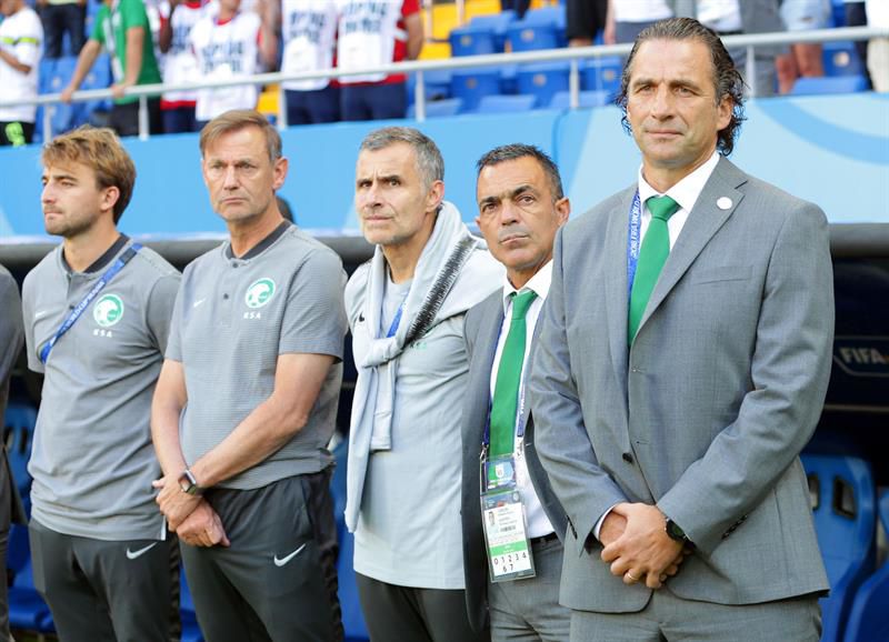 Juan Antonio Pizzi disfrutó al entregar a los saudíes su primera victoria