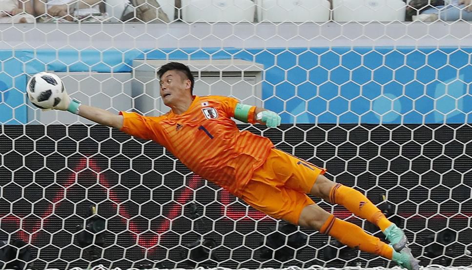 El meta nipón, Kawashima, estuvo acertado en los escuetos intentos polacos