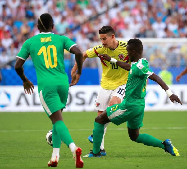 James Rodríguez no pudo brillar ante Senegal: se lesionó a la media hora