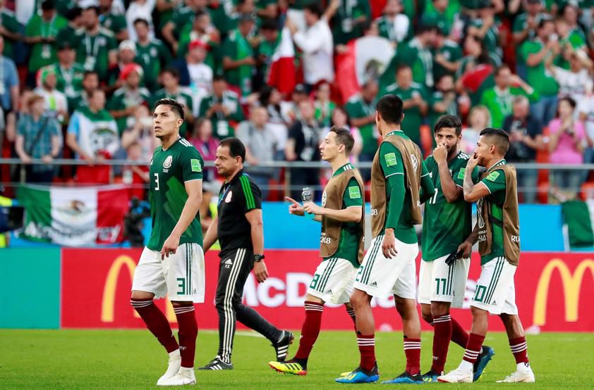 Los aztecas vivieron con agonía los minutos finales, pues dependían del número de goles coreanos para pasar de fase