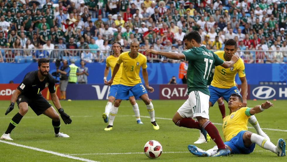 México puso a prueba a la sólida defensa brasileña