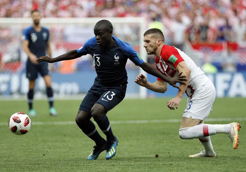 Kanté sería cambiedo en el inicio de la segunda parte, cuando más arreciaba el asedio croata
