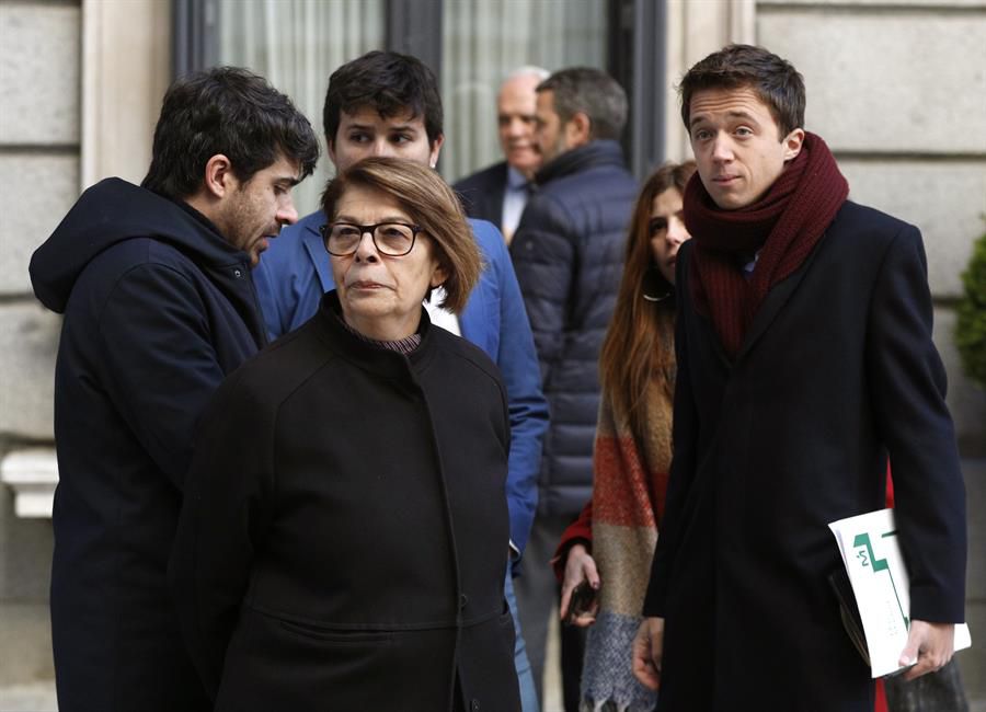 El líder de Más País, Iñigo Errejón, y la diputada Inés Sabanés 