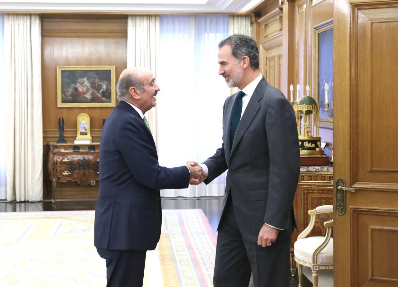 El Rey se reúne con José María Mazón Ramos, del Partido Regionalista de Cantabria.