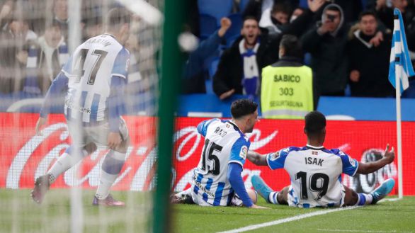 Isak vuelve a marcar gol, la Real Sociedad gana | 1-0