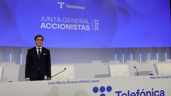 Los accionistas de Telefónica respaldan los logros de la compañía en 2021