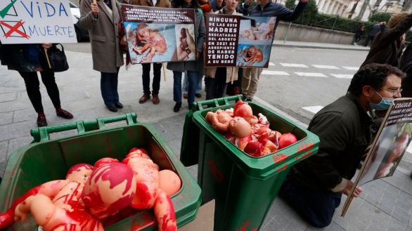 El acoso a las clínicas que realizan abortos es delito desde este jueves