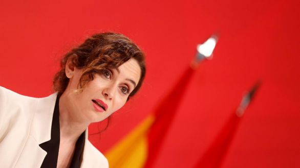 Madrid desobedece al Gobierno: las notas seguirán siendo numéricas y la historia se estudiará desde la antigüedad