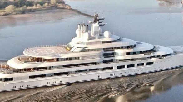 Italia confisca el supuesto yate de Putin valorado en 650 millones de euros