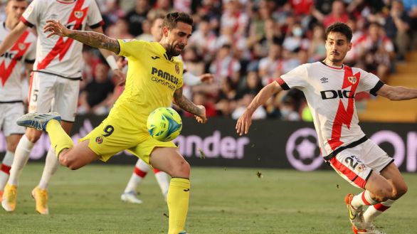 El Villarreal asola Vallecas y mantiene sus opciones europeas | 1-5
