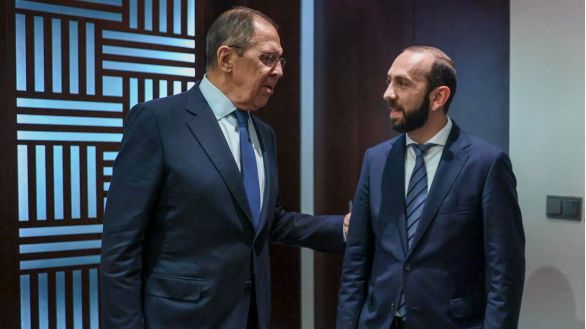 Lavrov tacha de belicosa y agresiva a la Unión Europea