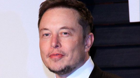 Elon Musk, rodeado de nuevo por la polémica: una azafata lo acusa de acoso sexual
