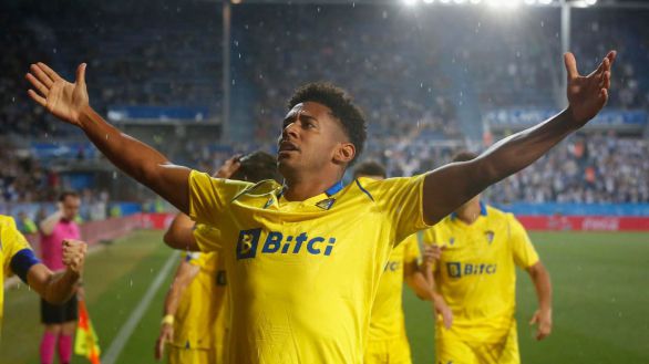 'Choco' Lozano firma la salvación del Cádiz | 0-1