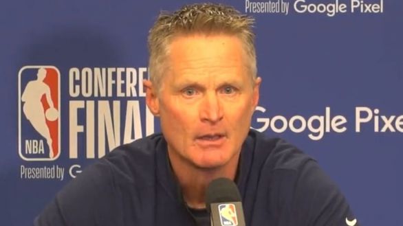 Steve Kerr explota con rabia en un emotivo discurso tras conocer el tiroteo de Texas