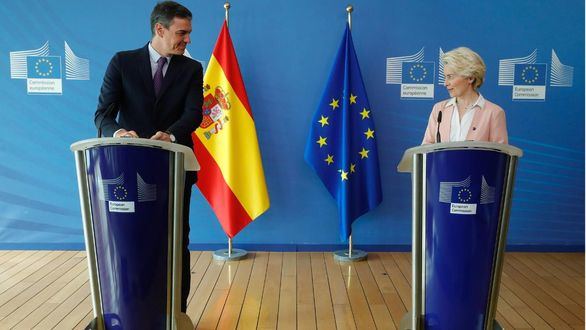 España recibe otros 12.000 millones del fondo europeo pese a las dudas sobre las pensiones