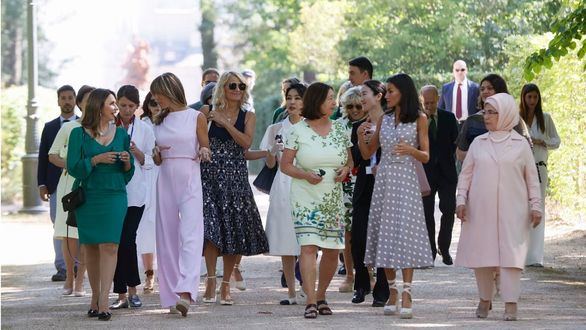 Los acompañantes de los líderes de la OTAN visitan La Granja