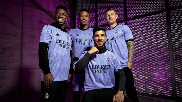 El Real Madrid recupera el color morado en su segunda equipación