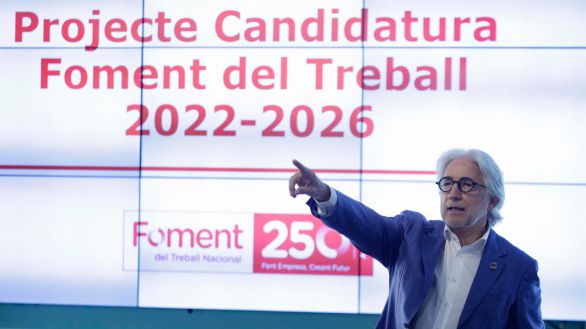 Foment acusa a Sánchez de 