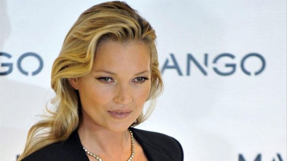 Kate Moss revela su experiencia con 15 años que le descubrió el peligro de la moda