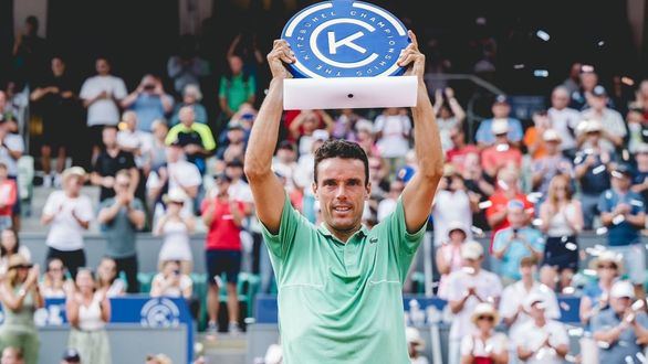 ATP Kitzbühel. Bautista levanta su 11º título