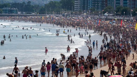 El turismo aporta la mitad del empleo creado en el último año