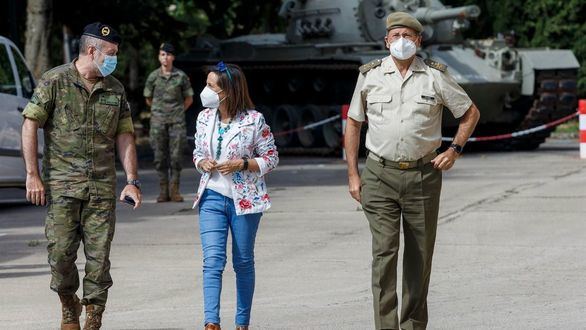 España enviará a Ucrania vehículos acorazados, munición y misiles de defensa