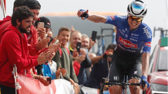 Vuelta a España. Jay Vine repite hazaña en La Fancuaya y Evenepoel retiene el liderato